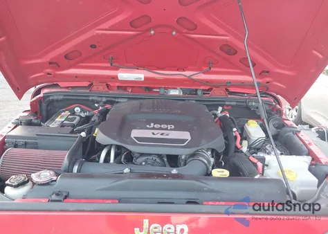 2016 Jeep Wrangler Unlimited Sport z USA, uszkodzony, nr VIN 1C4BJWDG2GL304441